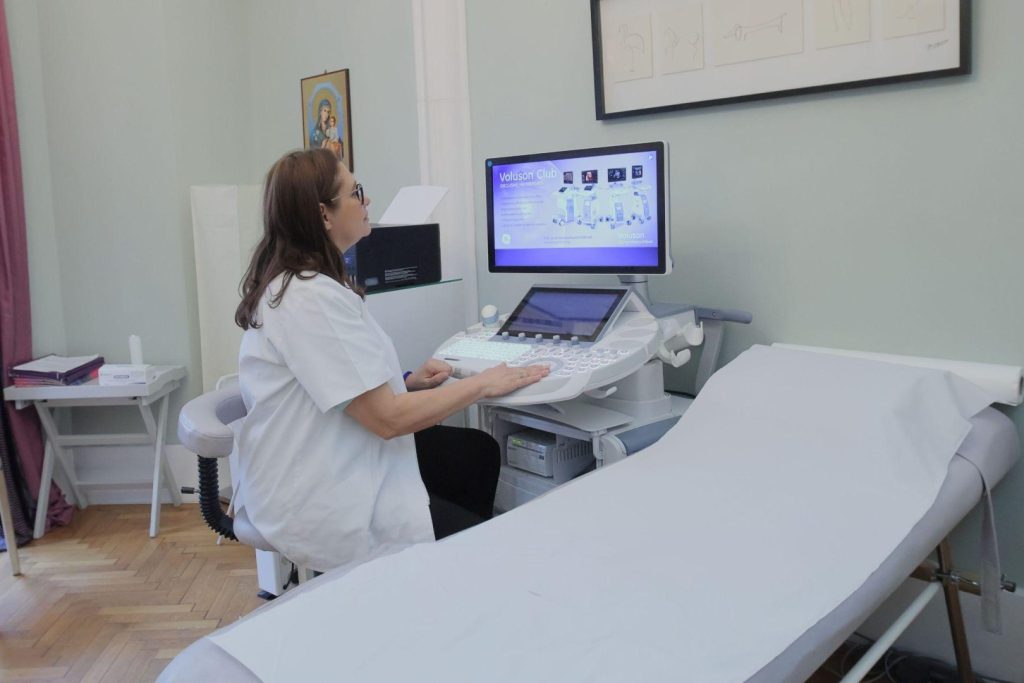 Incontinenta urinara are acum un răspuns. Rejuvenare genitala cu celule stem – soluția oferită de Dr. Lorena Turculeț